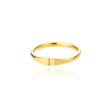Load image into Gallery viewer, Cross-border 26 English Letter Ring Stainless Steel high quality Niche Design Light Luxury Opening Female Ring Food Ring