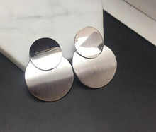 Load image into Gallery viewer, LZHLQ Drop Dangle Earrings Statement Earrings 2018 Fashion Metal Earrings For Women Gold And Silver Jewelry Simple Vintage