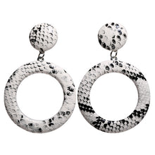 Load image into Gallery viewer, 17KM New Gold Korean Earrings 2019 For Women Lover Fashion Drop Round Heart Dangle Earring Wedding Geometric Jewelry Wholesale
